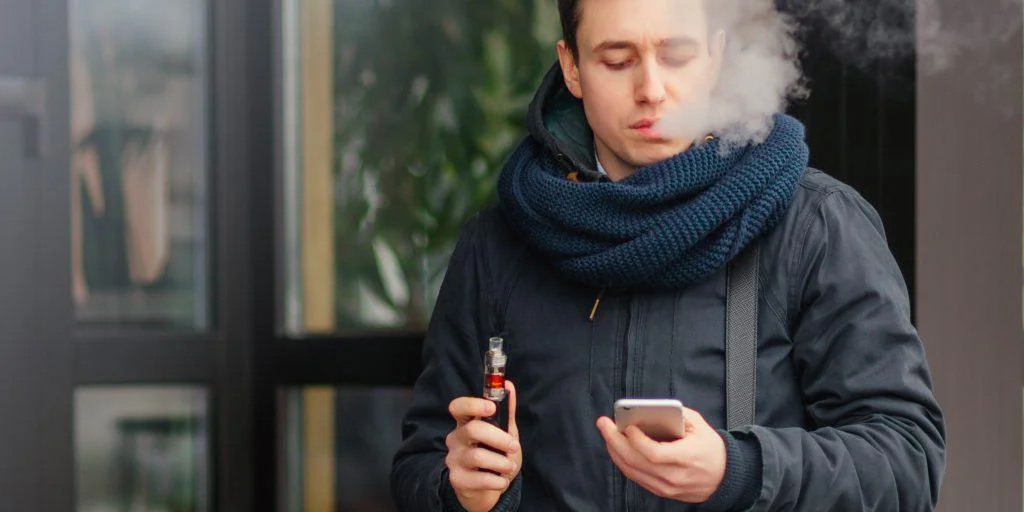 Vapezi? Uite cât de des trebuie schimbate consumabilele ca să nu riști sănătatea