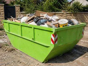 De ce tot mai mulți proprietari aleg să închirieze un container pentru gunoi înainte de a începe renovarea?